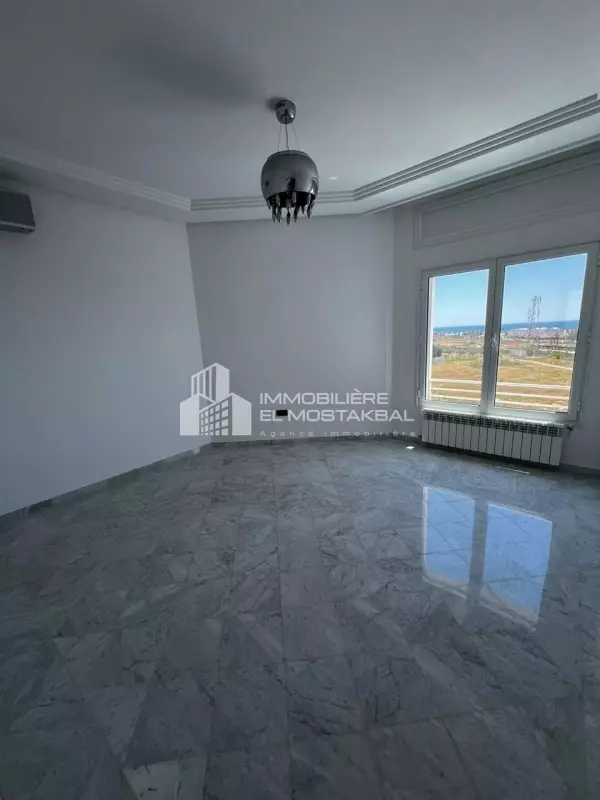 A vendre Penthouse Exceptionnel à Mrezga