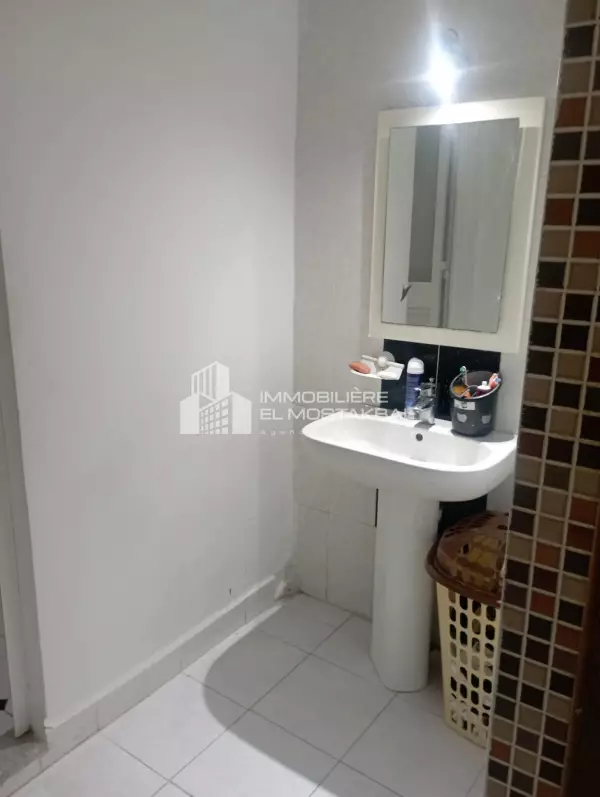 A vendre maison en RDC 301 m située Grombalia Nabeul