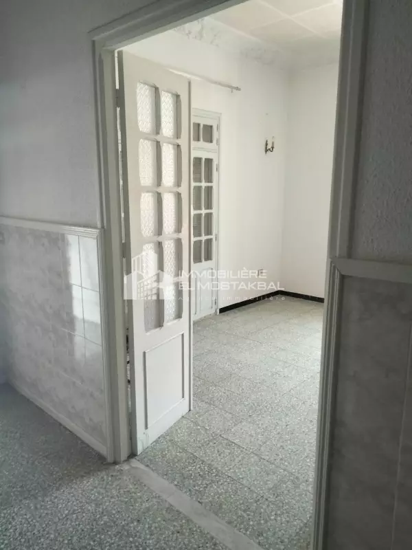 A vendre villa en RDC de superficie 385 m située Grombalia Nabeul